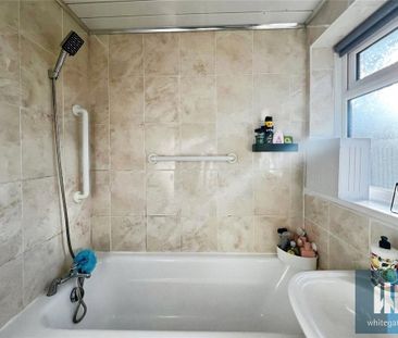 3 bedroom end of terrace house to rent - Photo 6