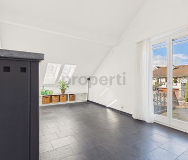 Quiet 3.5-room apartment on 3 floors, Hettlingen - Foto 1
