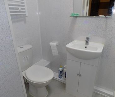 Ffordd Y Ffynnon, Bangor, Gwynedd, LL57 - Photo 3