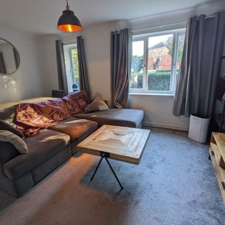 Bewbush 1 bedroom flat to rent - Photo 1