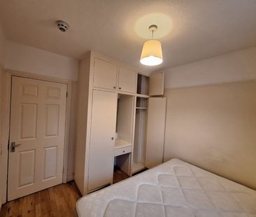 Room in a Shared House, Burnley Road, NW10 - Photo 1