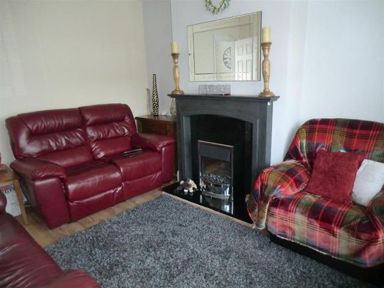 2 bedroom house to rent - Photo 1