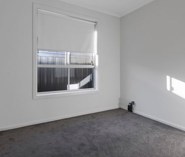 434 Wright Rd, Modbury SA 5092 - House For Rent | Domain - Photo 1