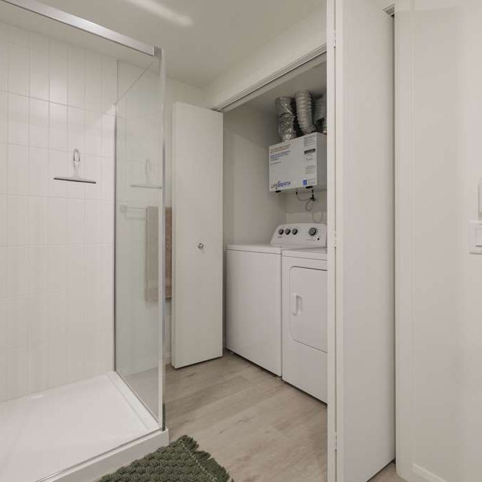 615 · 6e étage - Photo 1