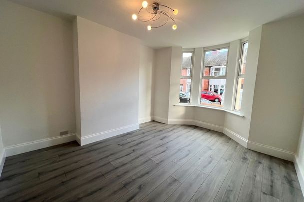 Williams Avenue - Photo 1