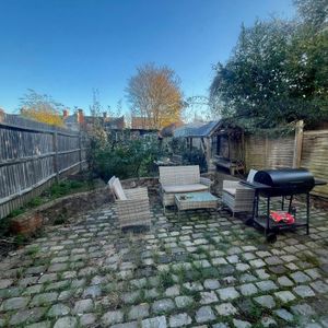 1 bedroom property to rent - Photo 2