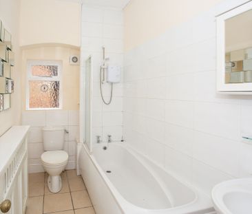 Available unfurnished from 18/05/2026 - Photo 3