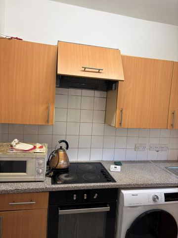 4 bedroom apartment to rent - Photo 5