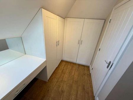 St. Marys Lane, Upminster, RM14 - Photo 3