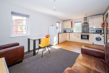 Apt 1, 2 Deramore Drive, Belfast, BT9 5JQ - Photo 4