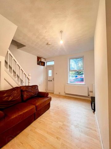 26 Bank Road, Larne, BT40 3AN - Photo 3