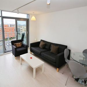 2 bedroom apartment to rent - Photo 2