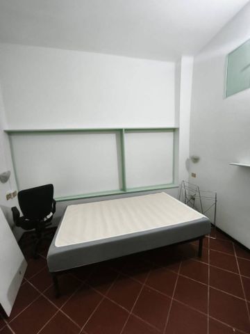 Quadrilocale via Luigi Zamboni 5, Centro Storico, Bologna - Photo 4