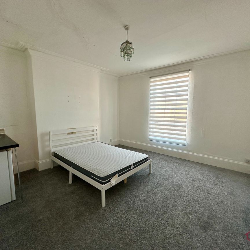 Finkle Street, Doncaster, DN8 - Photo 2