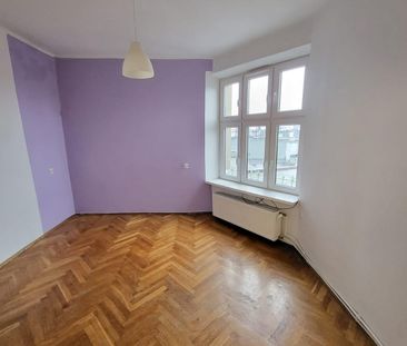 Słoneczna kawalerka w cichym zakątku Kazimierza - Zdjęcie 3
