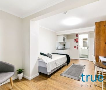 FULLY FURNISHED STUDIO APARTMENT - Photo 1