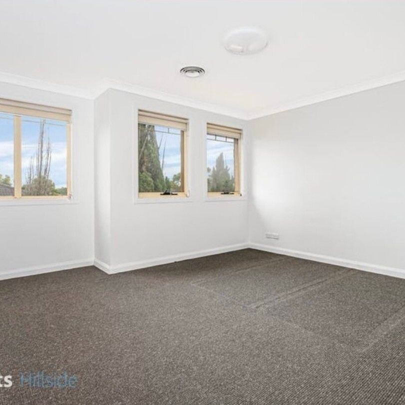 Rouse Hill - Photo 1