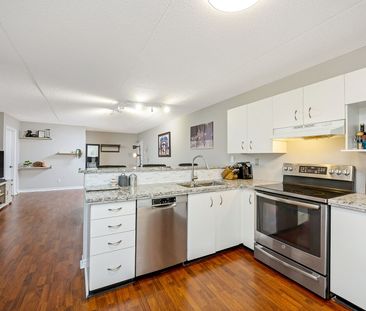 Uptown Condo for Lease - Photo 4