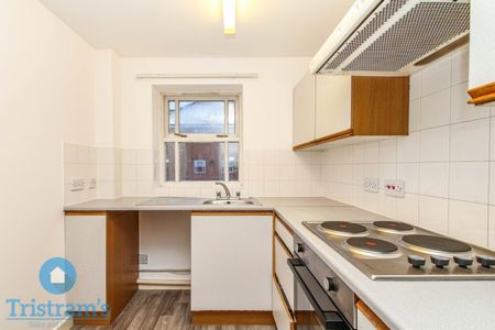 2 bed Flat for Rent - Photo 4