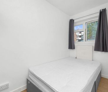 3 bedroom flat to rent - Photo 5