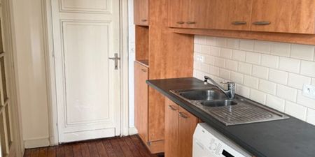 Appartement te huur in Wilrijk voor € 850 met 1 slaapkamer - Photo 2