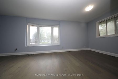 For Lease - 9 Stoney Creek Drive, Toronto, Ontario - Photo 3