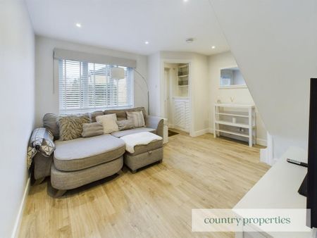 2 bedroom end of terrace house to rent - Photo 2