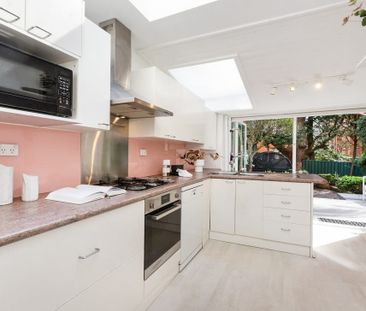 32 Roberts Avenue, Randwick NSW 2031 - House For Rent | Domain - Photo 6