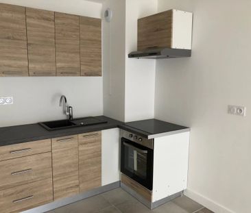 Location Appartement 2 pièces 40 m2 à Lucé - Photo 2