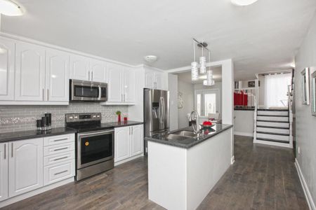 For Lease - 96 Simmons Boulevard, Brampton, Ontario - Photo 4