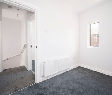 40 Moonstone Street, Belfast, BT9 7HL - Photo 1