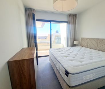 Townhouse in El Chaparral - Photo 4