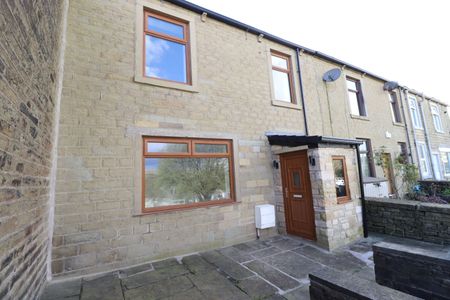 3 Bedroom - Photo 3