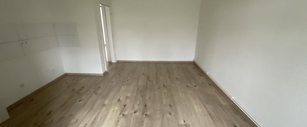 Renovierte 2-ZKB–Wohnung in ruhiger Lage in Heppens zu vermieten! - Foto 1