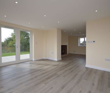 Whissonsett - Photo 1