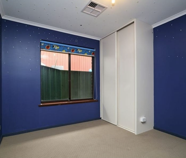 Spacious Family Home - Photo 6