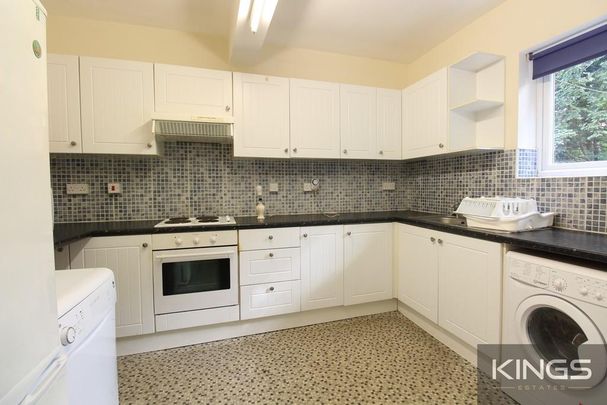 6 bedroom terraced house to rent - Photo 1