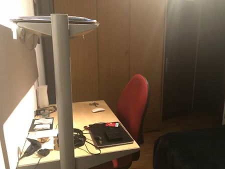 Travessera de les Corts, L'Hospitalet de Llobregat, Catalonia 08903 - Photo 4