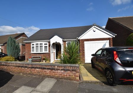 2 bedroom detached bungalow to rent - Photo 5