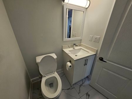 For Lease - 3910 Skyview Street, Mississauga, Ontario - Photo 3