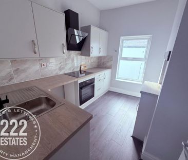 Folly Lane - Warrington - WA5 - Photo 6