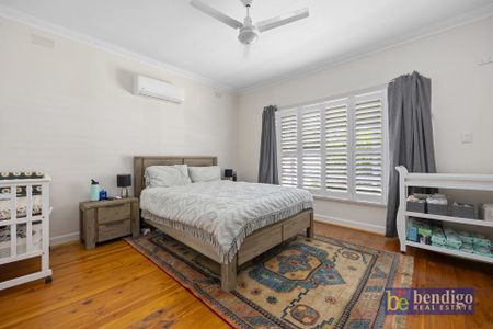 Convenient Home Near Bendigo CBD - Photo 3