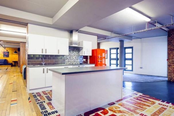 Studio to rent - Photo 1