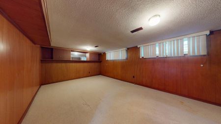 For Lease - 124 Wyndale Drive, Toronto, Ontario - Photo 4