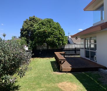 3 Bridgehead Cove, West Harbour, Auckland - Photo 1