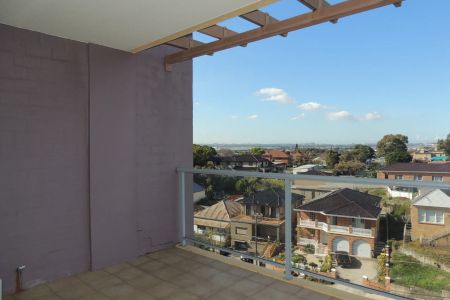 Modern Apartment in Prime Rockdale Location - Photo 5