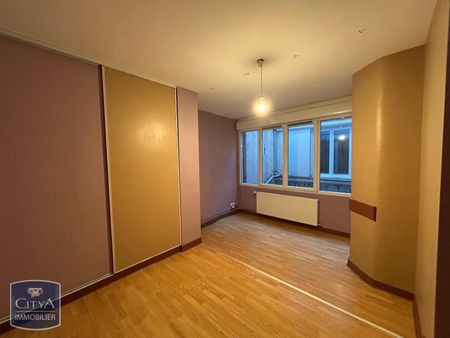 Location Appartement 2 pièces 57m² LILLE 59000 - Photo 3