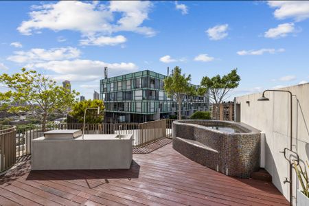 1302/23 Pelican Street, Surry Hills. - Photo 5