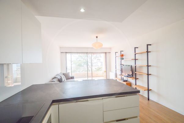 Location Appartement 3 pièces 66m² ST LAURENT DU VAR 06700 - Photo 1