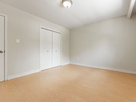 For Lease - 16 Muskoka Avenue Unit# Unit 2, Toronto, Ontario - Photo 5
